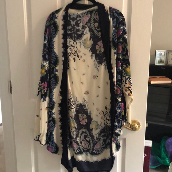 Anthropologie Sweaters - Floral Kimono